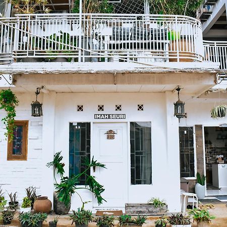 Imah Seuri By Kaya Rooms Tutugan Bagian luar foto