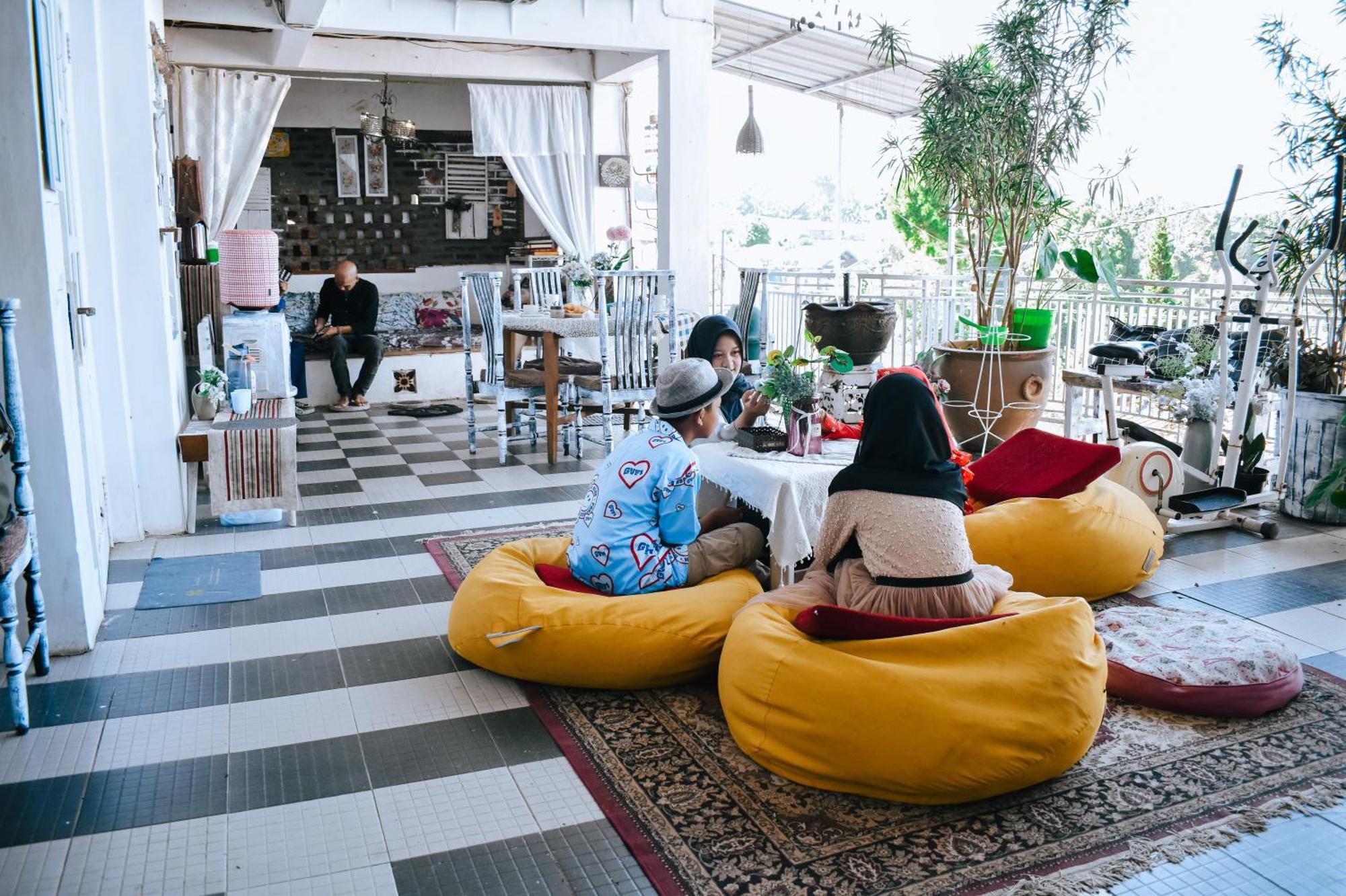 Imah Seuri By Kaya Rooms Tutugan Bagian luar foto