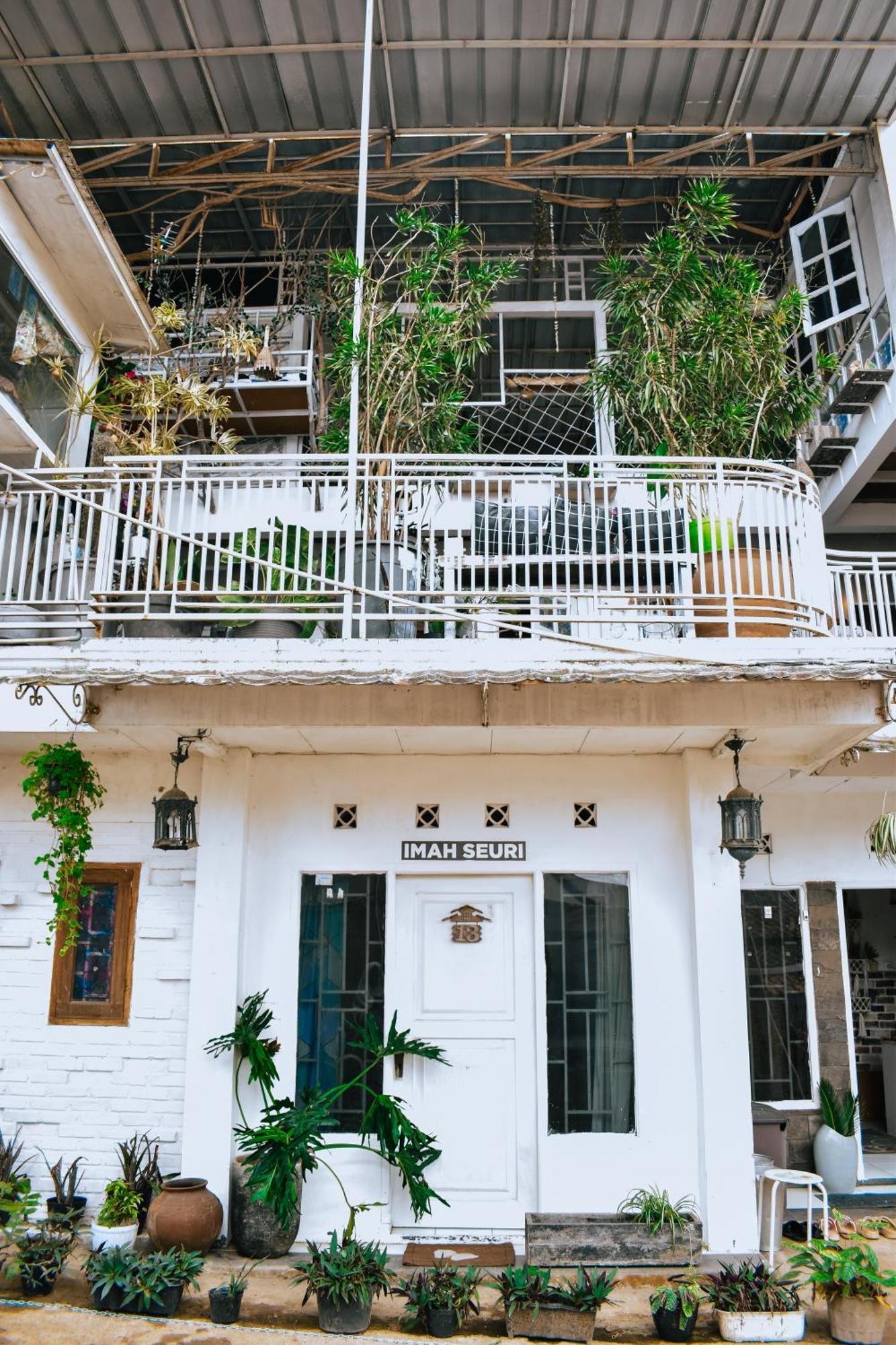 Imah Seuri By Kaya Rooms Tutugan Bagian luar foto
